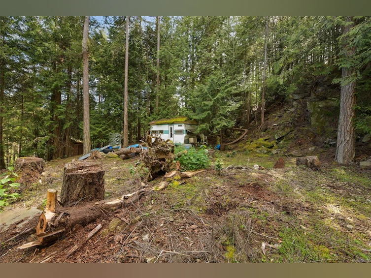 497 Abbott Road, Mayne Island, BC, V0N 2J1 - 2