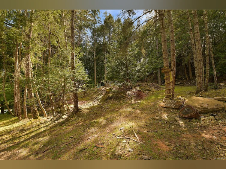 497 Abbott Road, Mayne Island, BC, V0N 2J1 - 5