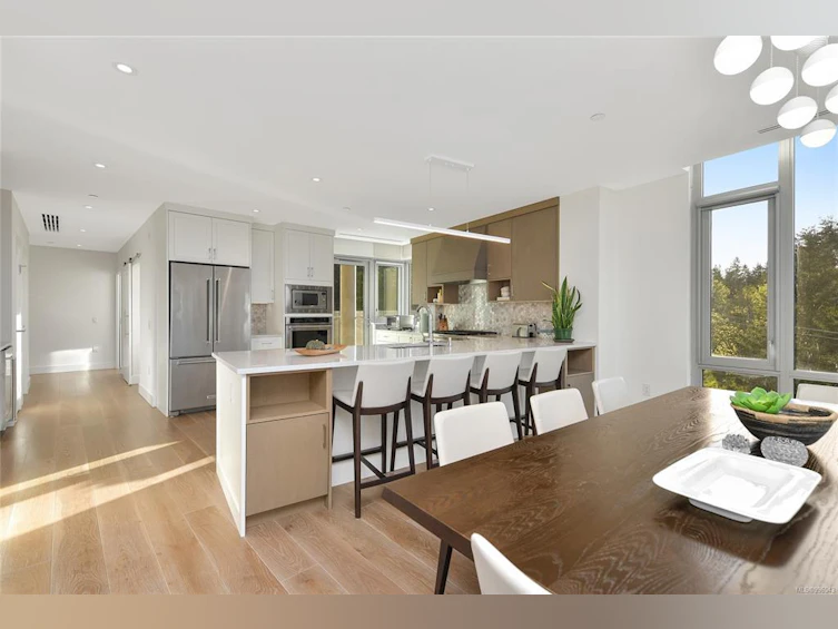501-5388 Hill Rise Terrace, Saanich, BC, V8Y 3K3 - 23