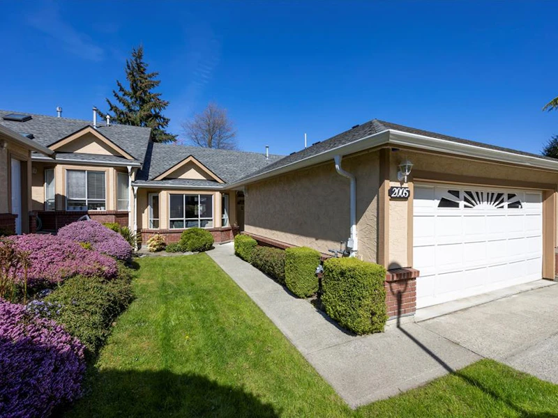 2005 Mulligan Way, Nanaimo BC V9T 5X9