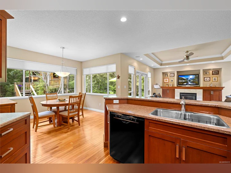 1470 Dolly Varden Way, Qualicum Beach, BC, V9K 2S4 - 5