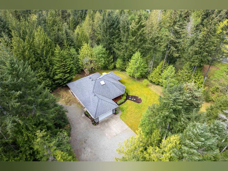 1470 Dolly Varden Way, Qualicum Beach, BC, V9K 2S4 - 12