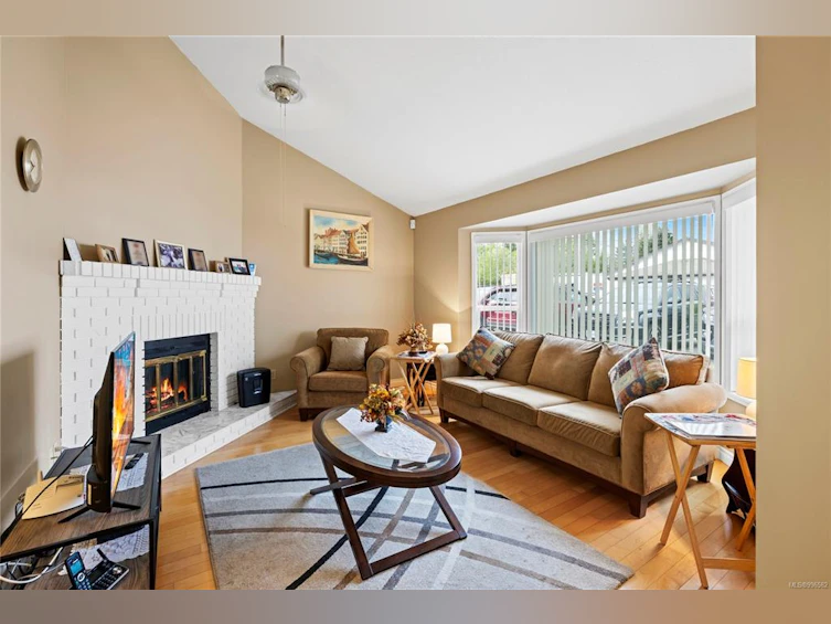3-120 N Finholm Street, Parksville, BC, V9P 1J6 - 2