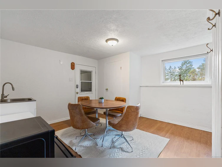 11255 Nitinat Road, North Saanich, BC, V8L 5R8 - 32