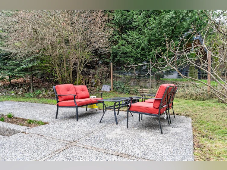 11255 Nitinat Road, North Saanich, BC, V8L 5R8 - 56
