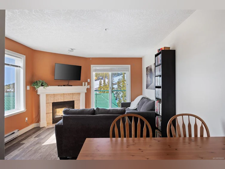 402-1340 Henry Road, Courtenay, BC, V9J 1L0 - 2