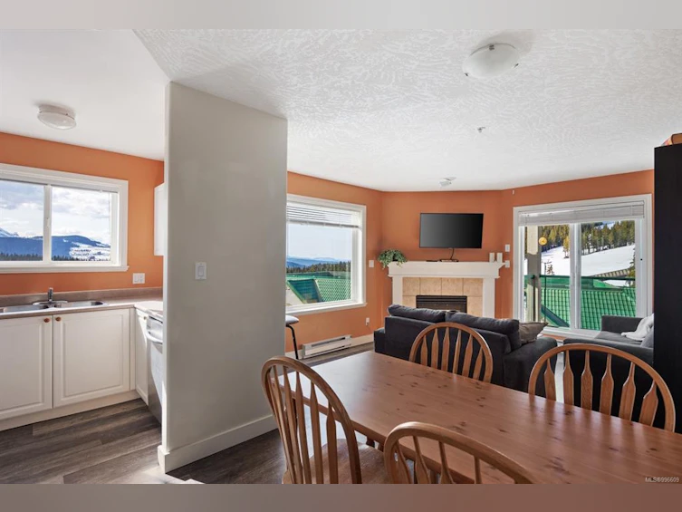 402-1340 Henry Road, Courtenay, BC, V9J 1L0 - 3