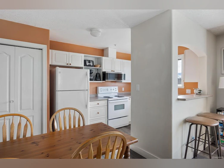 402-1340 Henry Road, Courtenay, BC, V9J 1L0 - 6