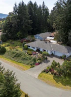 664 Springbank Place