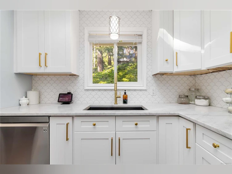 929 Gade Road, Langford, BC, V9B 4Z6 - 16