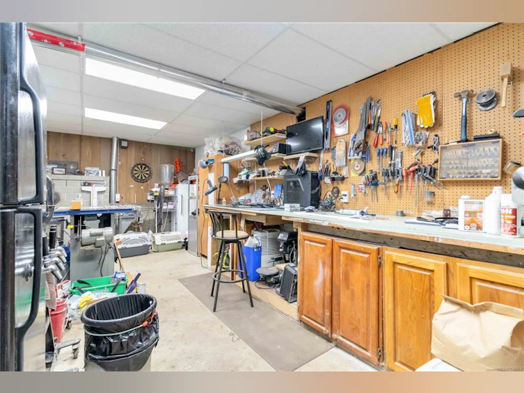 929 Gade Road, Langford, BC, V9B 4Z6 - 31