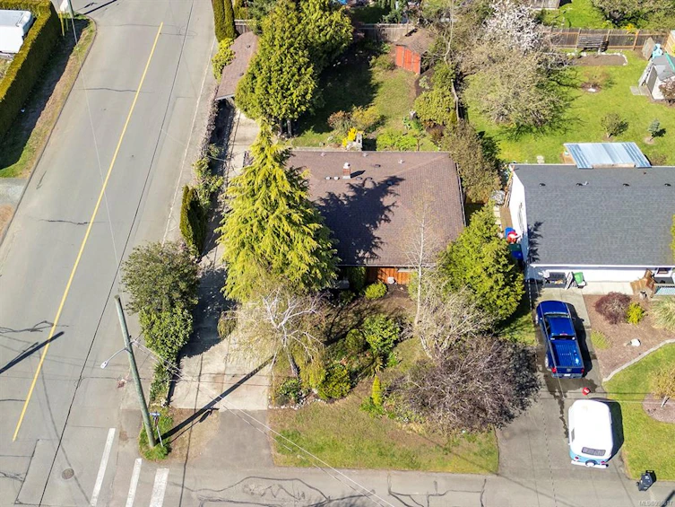 2094 Cooke Avenue, Comox, BC, V9M 1Y6 - 36