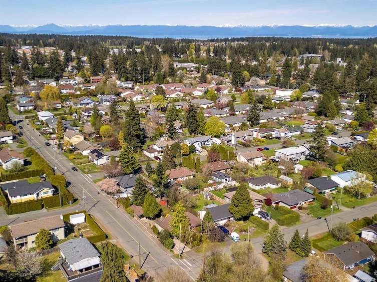 2094 Cooke Avenue, Comox, BC, V9M 1Y6 - 40