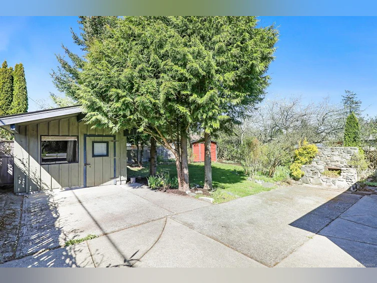 2094 Cooke Avenue, Comox, BC, V9M 1Y6 - 41