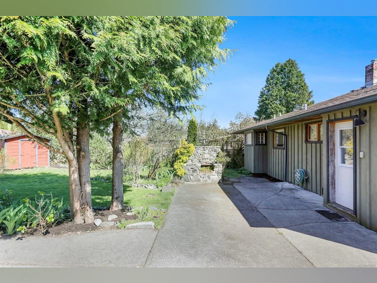 2094 Cooke Avenue, Comox, BC, V9M 1Y6 - 45