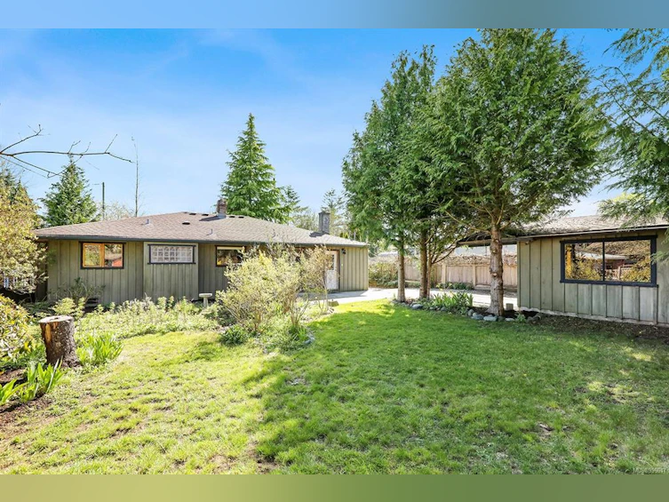 2094 Cooke Avenue, Comox, BC, V9M 1Y6 - 46