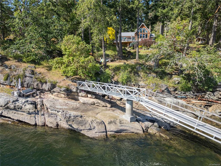 225 Sea Meadow Drive, Gabriola Island, BC, V0R 1X2 - 3