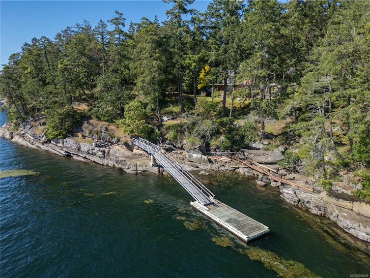 225 Sea Meadow Drive, Gabriola Island, BC, V0R 1X2 - 32