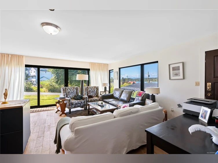 248 Birch Street, Ucluelet, BC, V0R 3A0 - 5