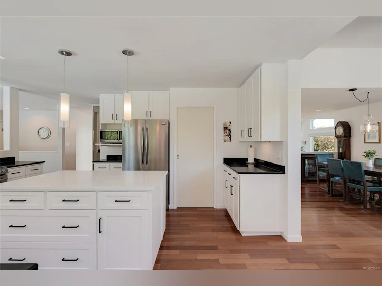 4272 Houlihan Place, Saanich, BC, V8N 3T1 - 26