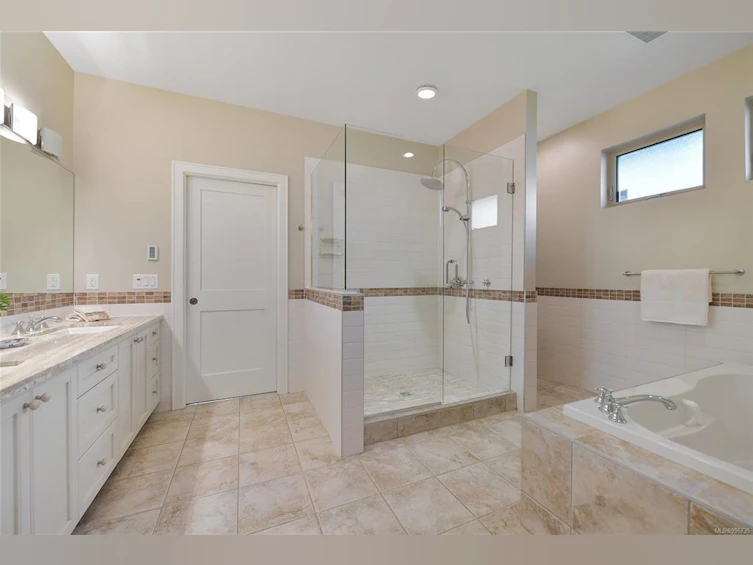 1284 Oceanwood Lane, Saanich, BC, V8X 0A4 - 29