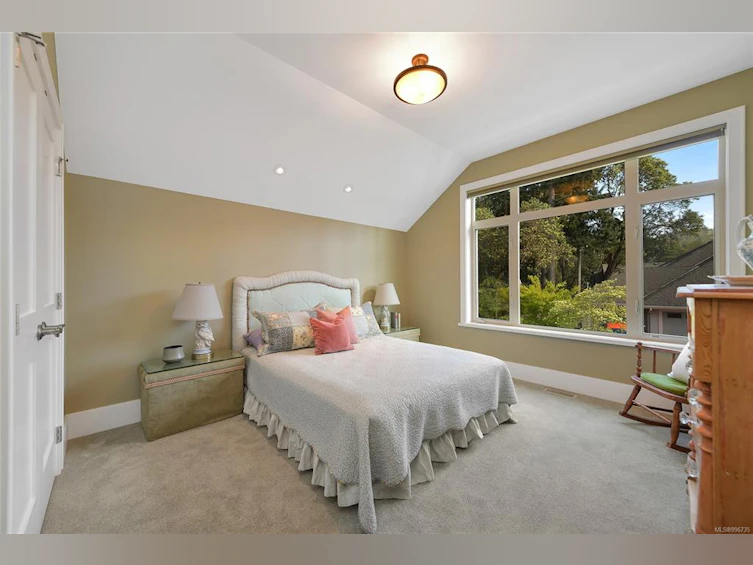 1284 Oceanwood Lane, Saanich, BC, V8X 0A4 - 42