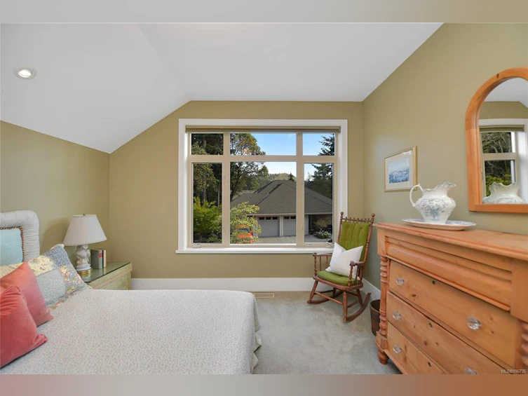 1284 Oceanwood Lane, Saanich, BC, V8X 0A4 - 43