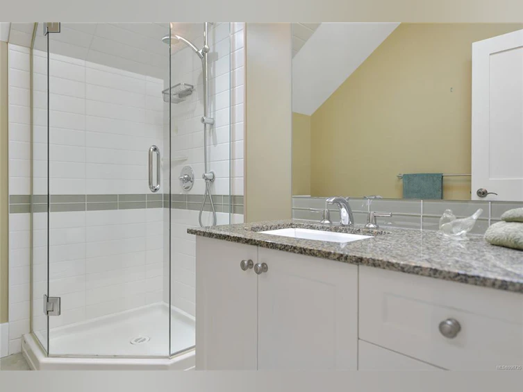 1284 Oceanwood Lane, Saanich, BC, V8X 0A4 - 45