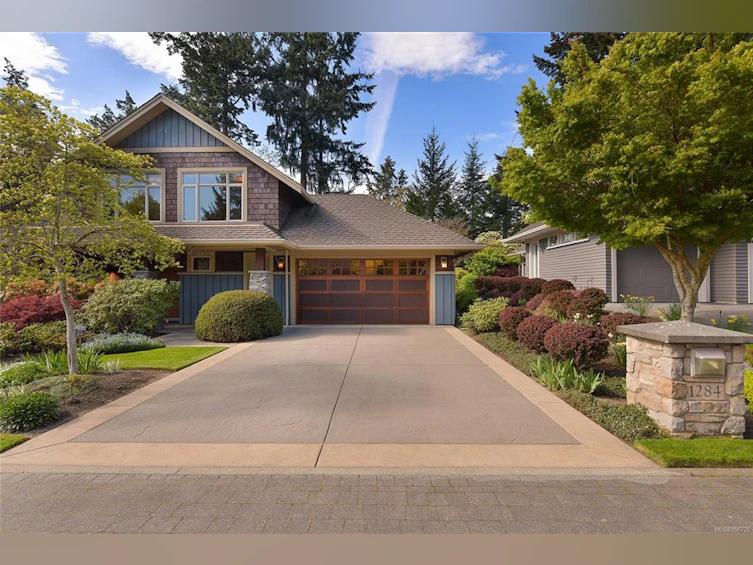 1284 Oceanwood Lane, Saanich, BC, V8X 0A4 - 60