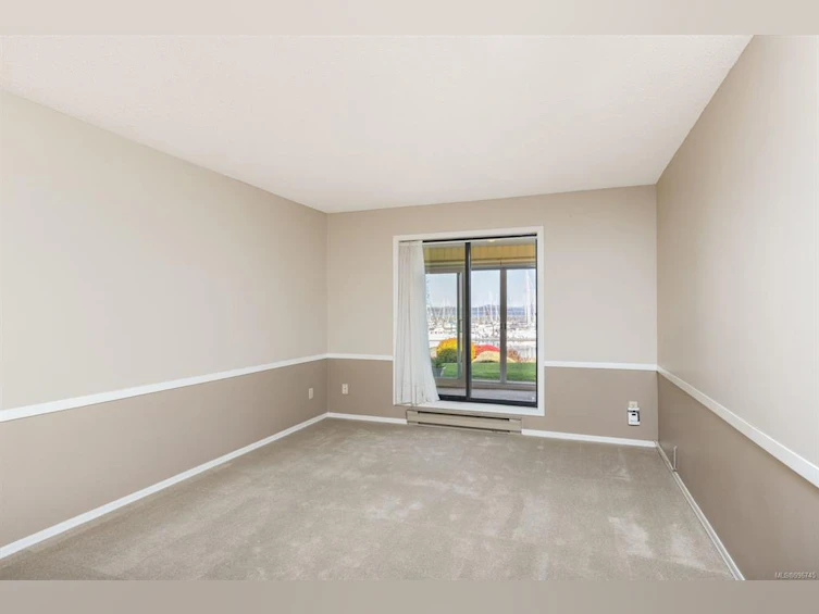 2-9901 Third Street, Sidney, BC, V8L 3B1 - 23