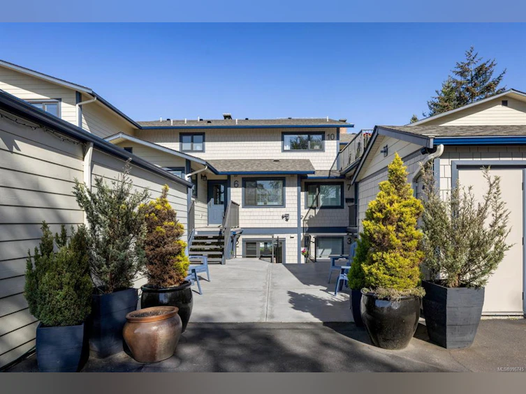 2-9901 Third Street, Sidney, BC, V8L 3B1 - 30