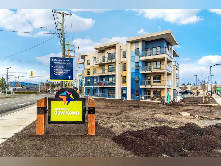 207-140 W Jensen Avenue, Parksville, BC, V9P 0H7