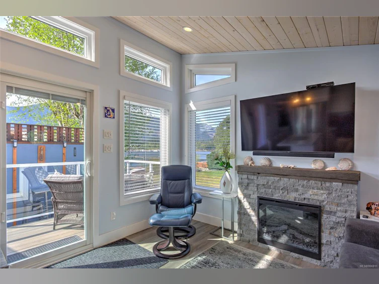 3-232 North Shore Road, Lake Cowichan, BC, V0R 2G0 - 4