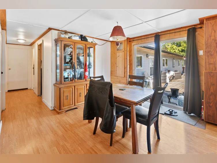 288 Albion Crescent, Ucluelet, BC, V0R 3A0 - 10