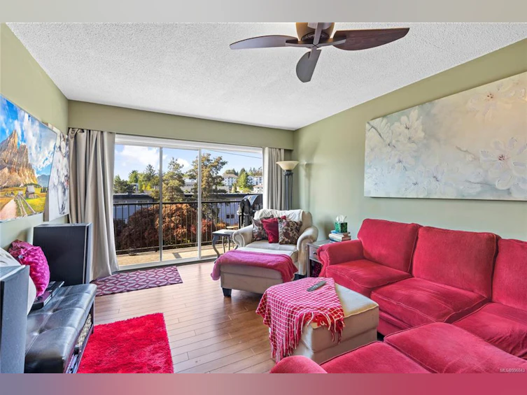 15-1630 Crescent View Drive, Nanaimo, BC, V9S 2N5 - 2