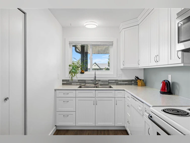 215-1540 Piercy Avenue, Courtenay, BC, V9N 3E9 - 10