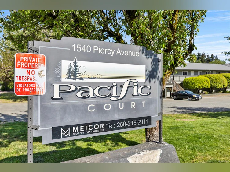 215-1540 Piercy Avenue, Courtenay, BC, V9N 3E9