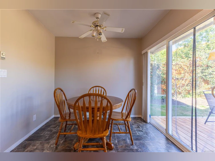 1074 Springbok Road, Campbell River, BC, V9W 7K7 - 22