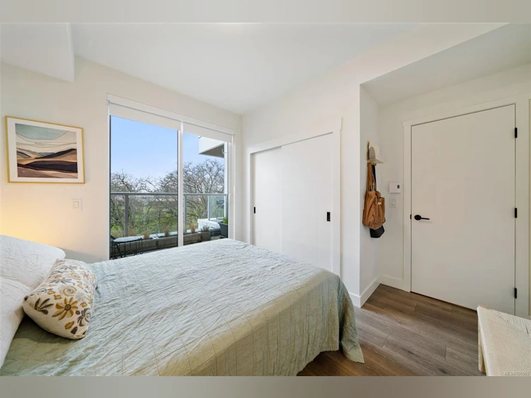 507-1301 Hillside Avenue, Victoria, BC, V8T 0E3 - 18