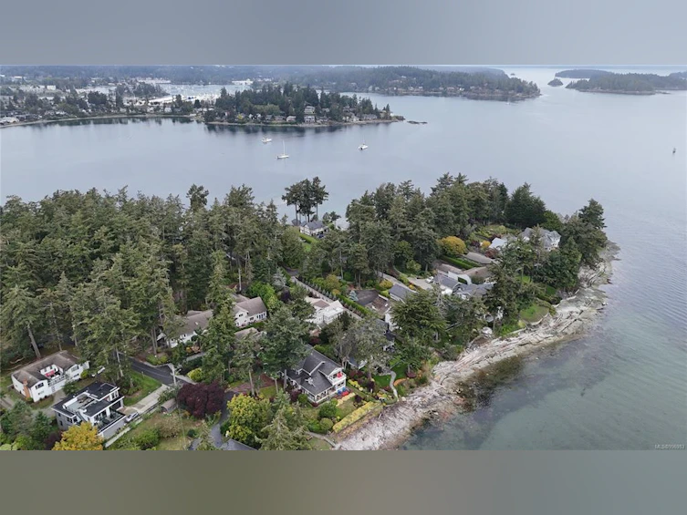 2543 Beaufort Road, Sidney, BC, V8L 2K2 - 38