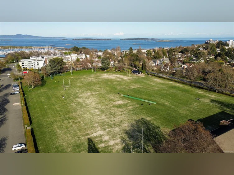 1262 Roslyn Road, Oak Bay, BC, V8S 4R6 - 47