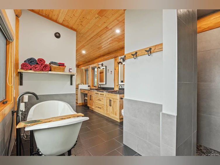 5760 Race Point Road, Campbell River, BC, V9H 1N7 - 31