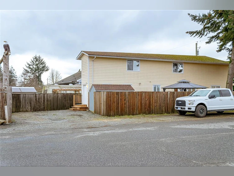 3886 Victoria Avenue, Nanaimo, BC, V9T 1Z8 - 13