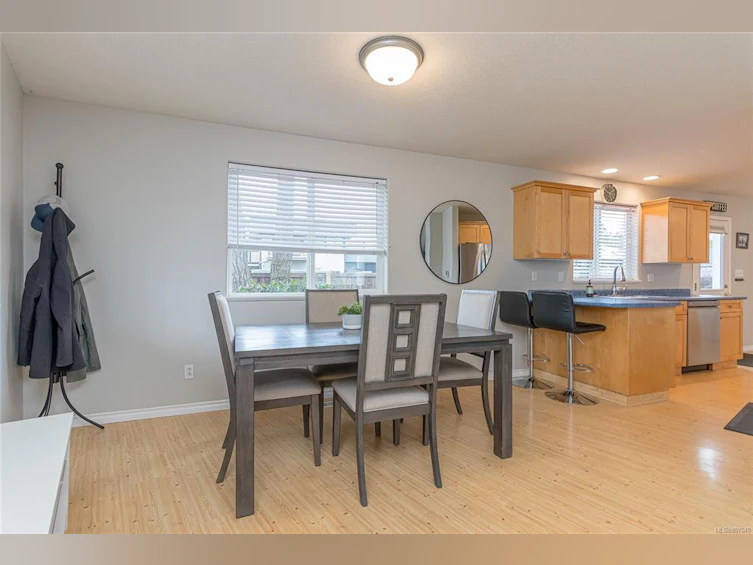 3886 Victoria Avenue, Nanaimo, BC, V9T 1Z8 - 6