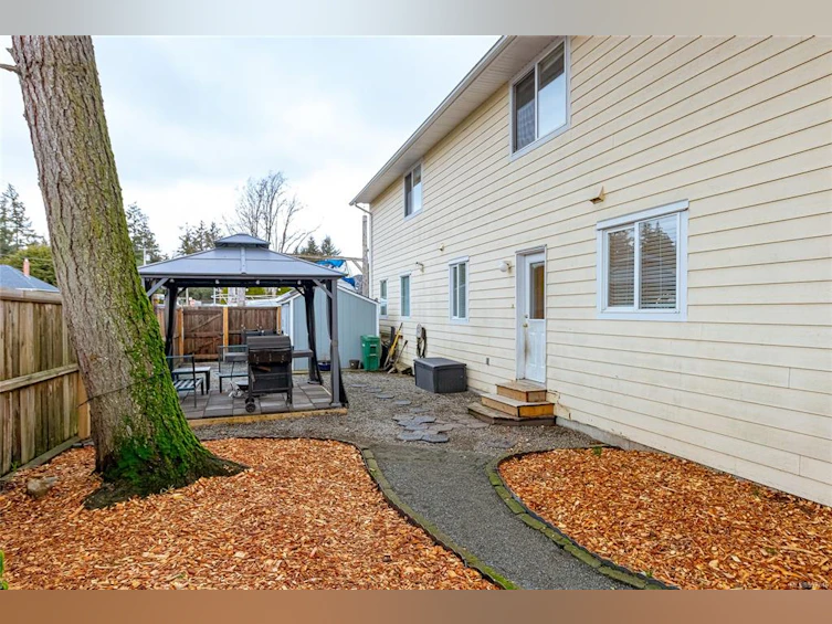3886 Victoria Avenue, Nanaimo, BC, V9T 1Z8 - 10