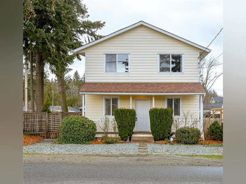 3886 Victoria Avenue, Nanaimo BC V9T 1Z8