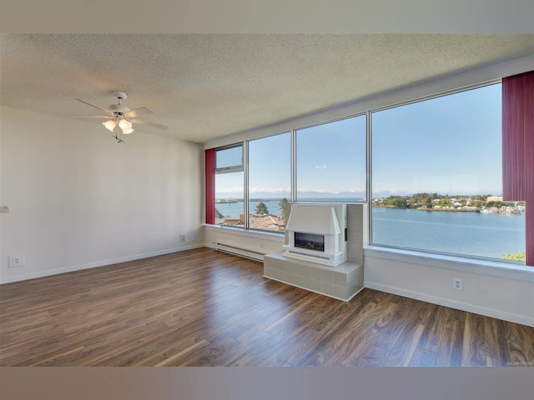 704-325 Maitland Street, Victoria, BC, V9A 7E9 - 3