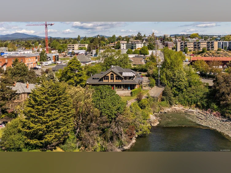 704-325 Maitland Street, Victoria, BC, V9A 7E9 - 24