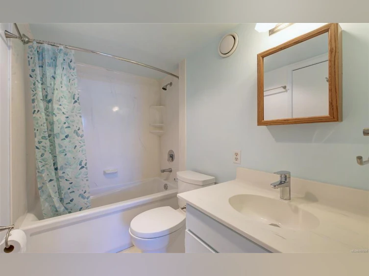 704-325 Maitland Street, Victoria, BC, V9A 7E9 - 12