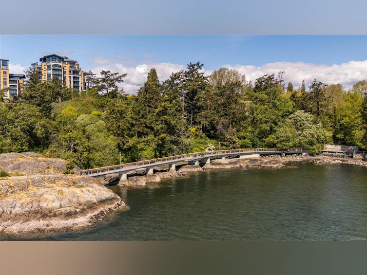 704-325 Maitland Street, Victoria, BC, V9A 7E9 - 21